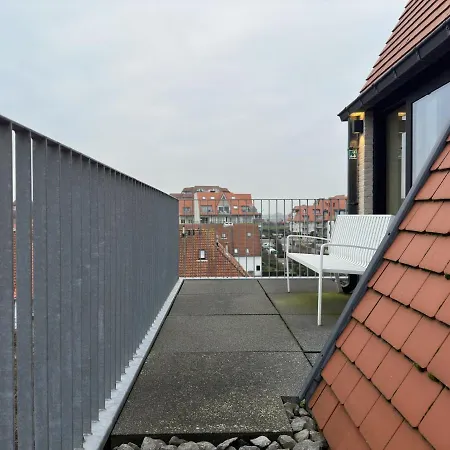 Sea Breeze 303 公寓